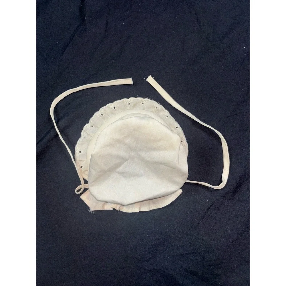 Snowie Soft Baby Bonnet Unisex White Eyelet Lace Ruffle Brim‎ Chin Ties heirloom